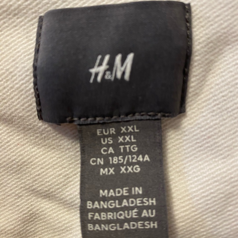 H&M White Button-Up Shacket - Picture 2 of 3